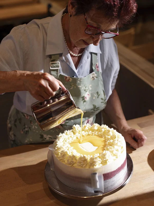 Himbeer-Eierlikör Torte von Oma Monika