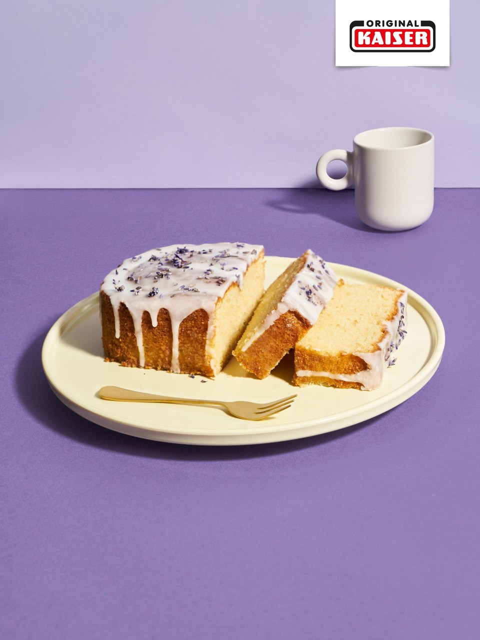 Zitronen-Lavendel-Kuchen mit Vanille-Glasur